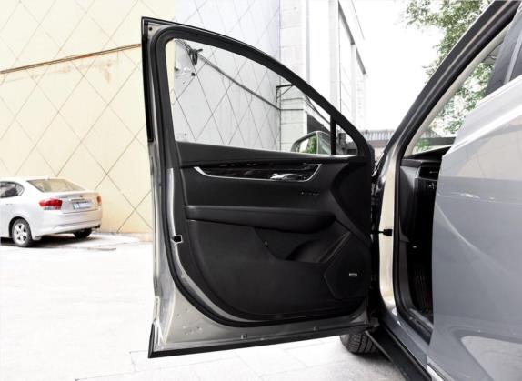 凯迪拉克XT5 2018款 25T 豪华型 车厢座椅   前门板