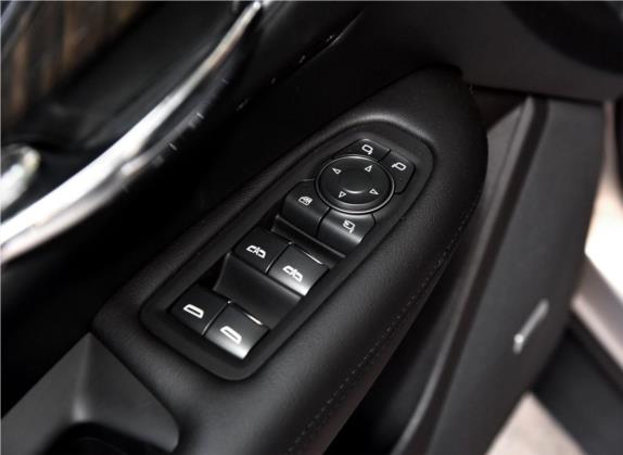 凯迪拉克XT5 2018款 25T 豪华型 车厢座椅   门窗控制