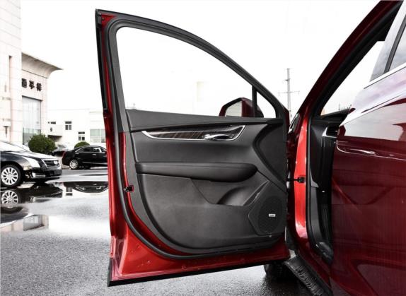 凯迪拉克XT5 2018款 28T 四驱技术型 车厢座椅   前门板