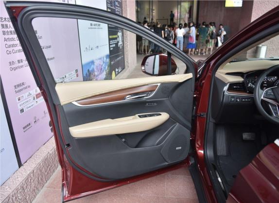 凯迪拉克XT5 2018款 28E 四驱铂金版 车厢座椅   前门板