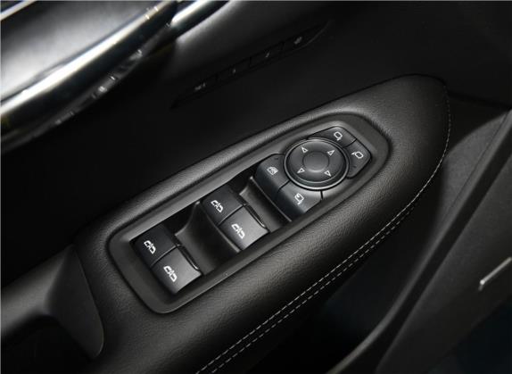 凯迪拉克XT5 2020款 28T 豪华型 车厢座椅   门窗控制
