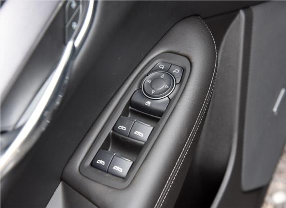 凯迪拉克XT5 2020款 28T 四驱技术型 车厢座椅   门窗控制