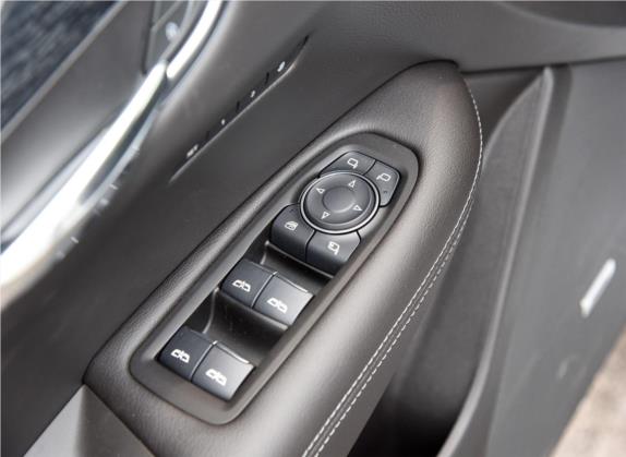 凯迪拉克XT5 2020款 28T 四驱豪华型 车厢座椅   门窗控制