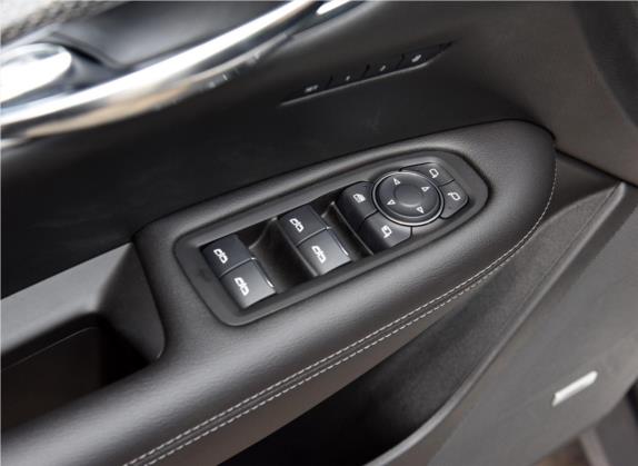 凯迪拉克XT5 2020款 28T 四驱领先运动型 车厢座椅   门窗控制