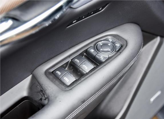 凯迪拉克XT5 2020款 28T 四驱铂金运动版 车厢座椅   门窗控制
