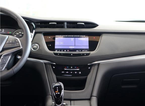 凯迪拉克XT5 2020款 改款 28T 四驱技术型 中控类   中控台