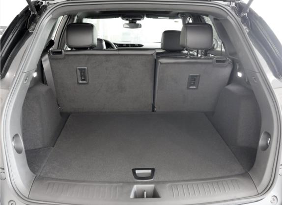 凯迪拉克XT5 2020款 改款 28T 四驱技术型 车厢座椅   后备厢
