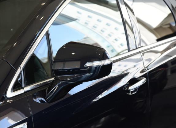凯迪拉克XT5 2020款 改款 28T 豪华型 外观细节类   外后视镜