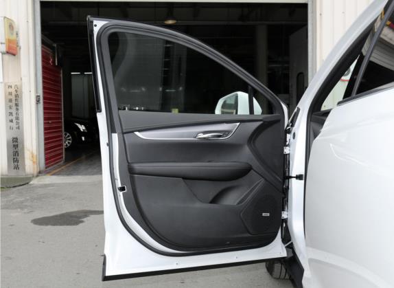凯迪拉克XT5 2021款 28T 技术型 车厢座椅   前门板