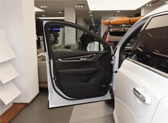 凯迪拉克XT5 2021款 28T 四驱豪华型 车厢座椅   前门板