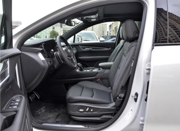 凯迪拉克XT5 2021款 2.0T 四驱尊贵型 车厢座椅   前排空间