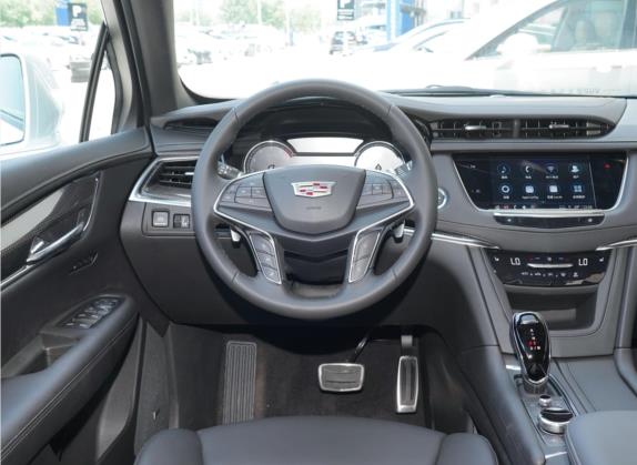 凯迪拉克XT5 2022款 2.0T 四驱豪华型（蜂鸟版） 中控类   驾驶位
