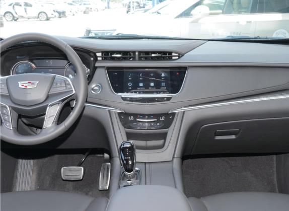 凯迪拉克XT5 2022款 2.0T 四驱豪华型（蜂鸟版） 中控类   中控台