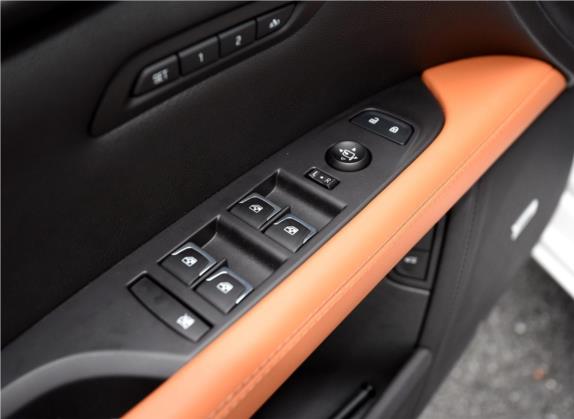 凯迪拉克CT6 PLUG-IN 2017款 30E 领先型 车厢座椅   门窗控制