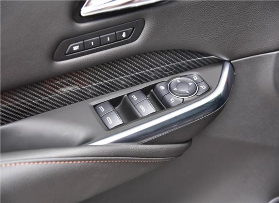 凯迪拉克XT4 2018款 28T 四驱铂金运动版 车厢座椅   门窗控制