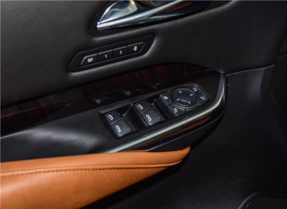 凯迪拉克XT4 2018款 28T 四驱铂金版 车厢座椅   门窗控制