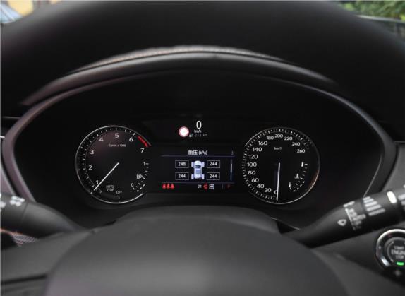 凯迪拉克XT4 2018款 28T 四驱领先运动型 中控类   仪表盘
