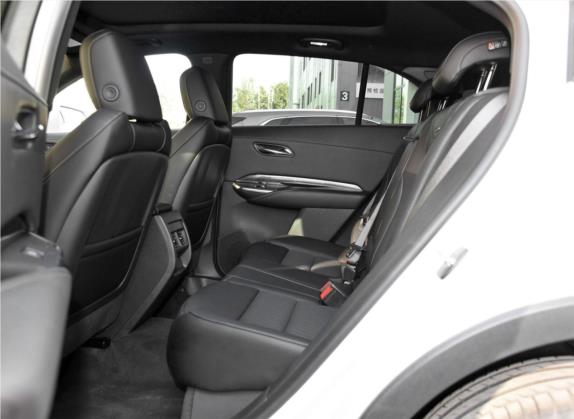 凯迪拉克XT4 2018款 28T 两驱技术型 车厢座椅   后排空间