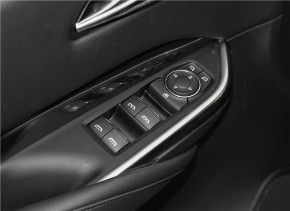 凯迪拉克XT4 2020款 28T 两驱技术型 车厢座椅   门窗控制