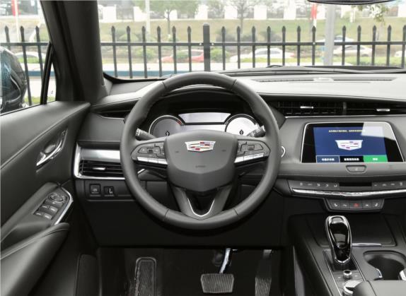 凯迪拉克XT4 2020款 28T 四驱领先型 中控类   驾驶位