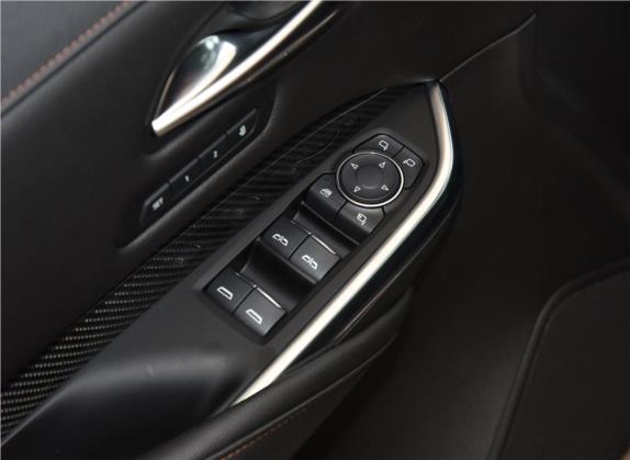 凯迪拉克XT4 2020款 28T 四驱铂金运动版 车厢座椅   门窗控制
