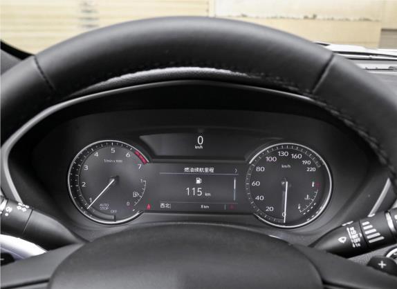 凯迪拉克XT4 2020款 改款 28T 两驱技术型 中控类   仪表盘
