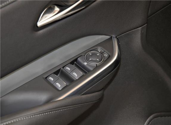 凯迪拉克XT4 2020款 改款 28T 两驱领先型 车厢座椅   门窗控制