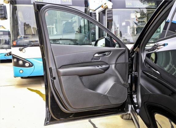 凯迪拉克XT4 2020款 改款 28T 四驱铂金运动版 车厢座椅   前门板