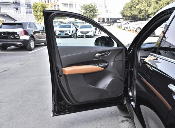 凯迪拉克XT4 2022款 28T 四驱尊贵型 车厢座椅   前门板