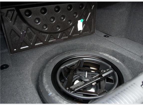 SLS赛威 2010款 3.0L 豪华型 其他细节类   备胎