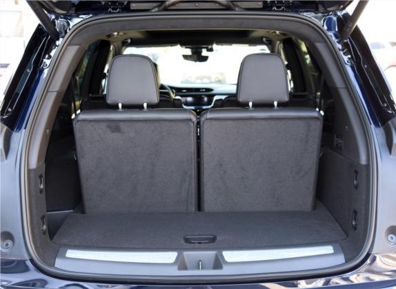 凯迪拉克XT6 2020款 28T 六座四驱铂金运动版 车厢座椅   后备厢