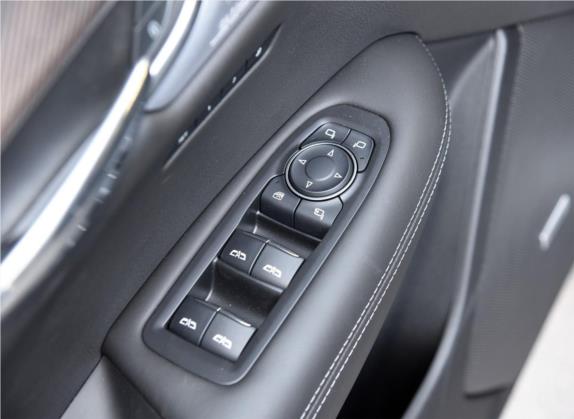 凯迪拉克XT6 2020款 28T 六座四驱铂金运动版 车厢座椅   门窗控制