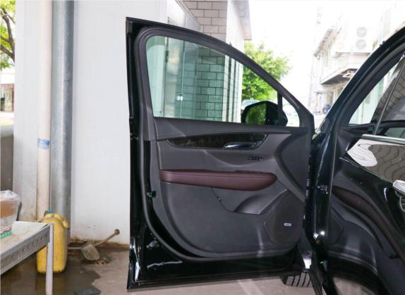 凯迪拉克XT6 2020款 28T 六座豪华型 车厢座椅   前门板