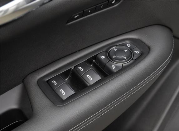 凯迪拉克XT6 2020款 28T 六座豪华型 车厢座椅   门窗控制