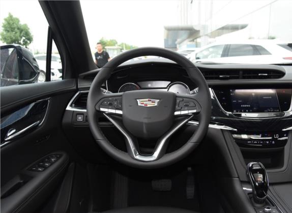 凯迪拉克XT6 2020款 28T 六座四驱豪华型 中控类   驾驶位