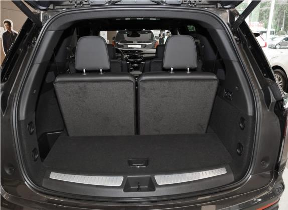 凯迪拉克XT6 2020款 28T 六座四驱豪华运动型 车厢座椅   后备厢