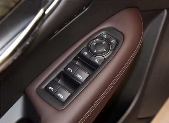 凯迪拉克XT6 2020款 28T 七座豪华型 车厢座椅   门窗控制