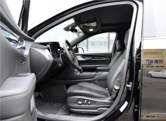 凯迪拉克XT6 2020款 28T 七座四驱领先型 车厢座椅   前排空间