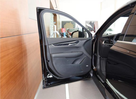凯迪拉克XT6 2020款 改款 28T 六座四驱豪华型 车厢座椅   前门板
