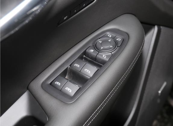 凯迪拉克XT6 2020款 28T 七座豪华运动型至享安全版 车厢座椅   门窗控制