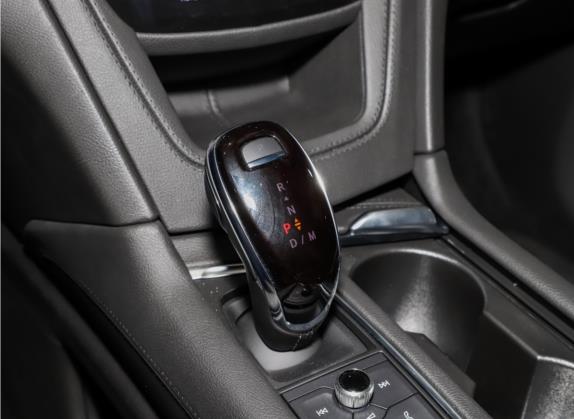 凯迪拉克XT6 2021款 2.0T 七座两驱豪华型 中控类   挡把