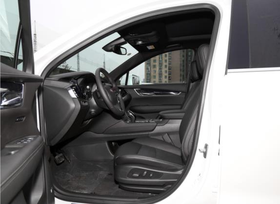 凯迪拉克XT6 2021款 2.0T 六座四驱豪华型 车厢座椅   前排空间