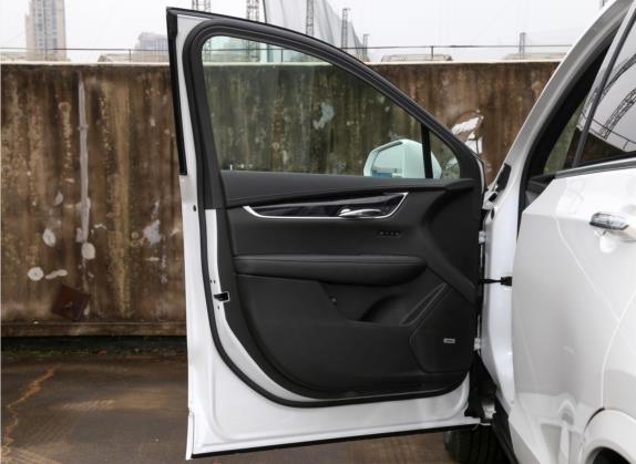 凯迪拉克XT6 2021款 2.0T 六座四驱豪华型 车厢座椅   前门板