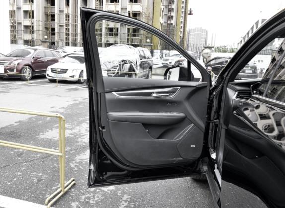 凯迪拉克XT6 2021款 2.0T 六座四驱尊贵型 车厢座椅   前门板