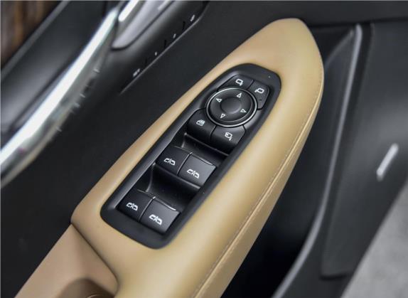 凯迪拉克XT6 2021款 2.0T 六座四驱铂金型 车厢座椅   门窗控制