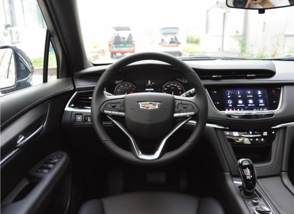 凯迪拉克XT6 2022款 2.0T 六座四驱风尚型 中控类   驾驶位