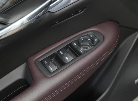 凯迪拉克XT6 2022款 2.0T 七座四驱豪华型 车厢座椅   门窗控制