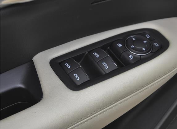 凯迪拉克XT6 2022款 2.0T 六座四驱尊贵型 车厢座椅   门窗控制