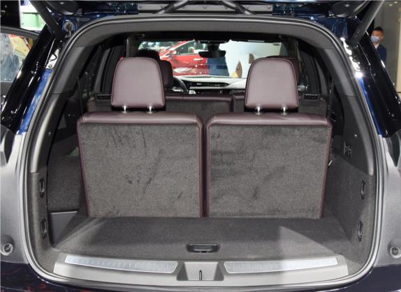 凯迪拉克XT6 2022款 2.0T 七座四驱豪华120周年限量版 车厢座椅   后备厢