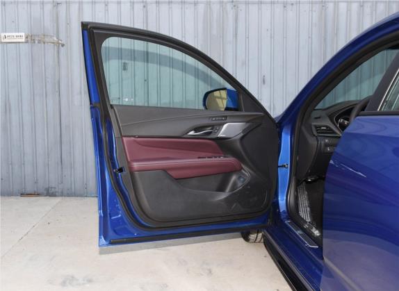 凯迪拉克CT4 2020款 28T 精英型 车厢座椅   前门板